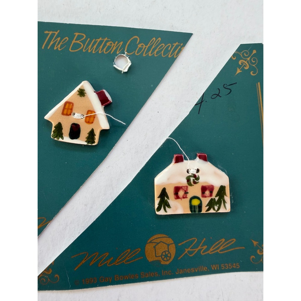 VTG Mill Hill Ceramic Christmas Village Buttons Tan Multicolor 1993